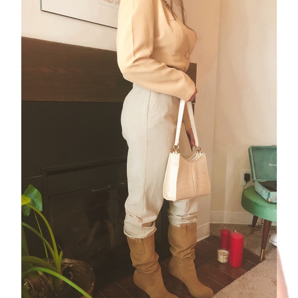 Blazer - Picture 3 of 3